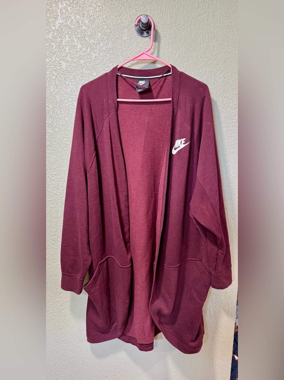 Nike Women's Open-Front Maroon Cardigan with Logo has pockets 3X